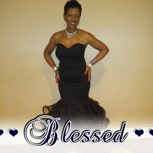 Meet your Posher, Joyce